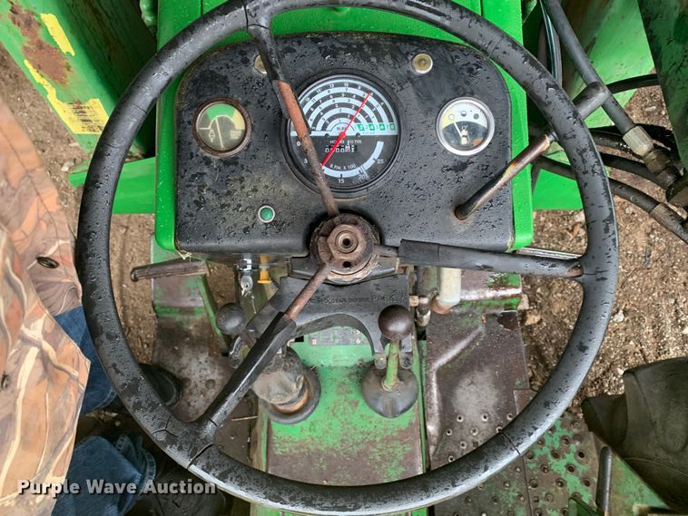 image for item MM9707 1972 John Deere 2030  tractor