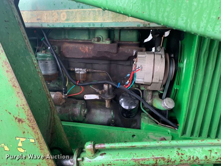 image for item MM9707 1972 John Deere 2030  tractor