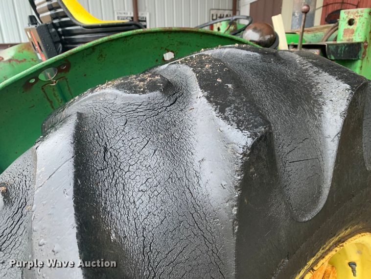 image for item MM9707 1972 John Deere 2030  tractor