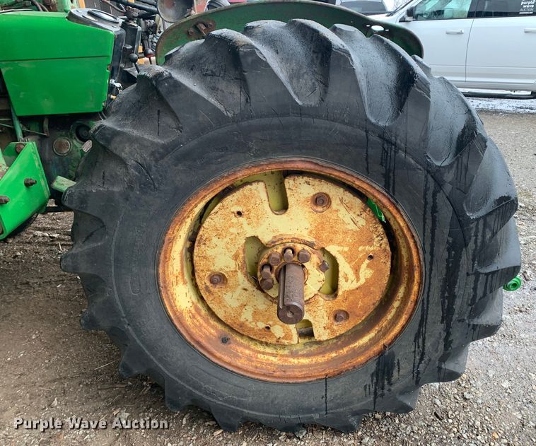 image for item MM9707 1972 John Deere 2030  tractor