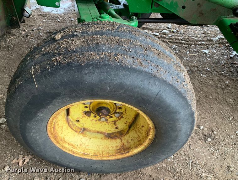 image for item MM9707 1972 John Deere 2030  tractor