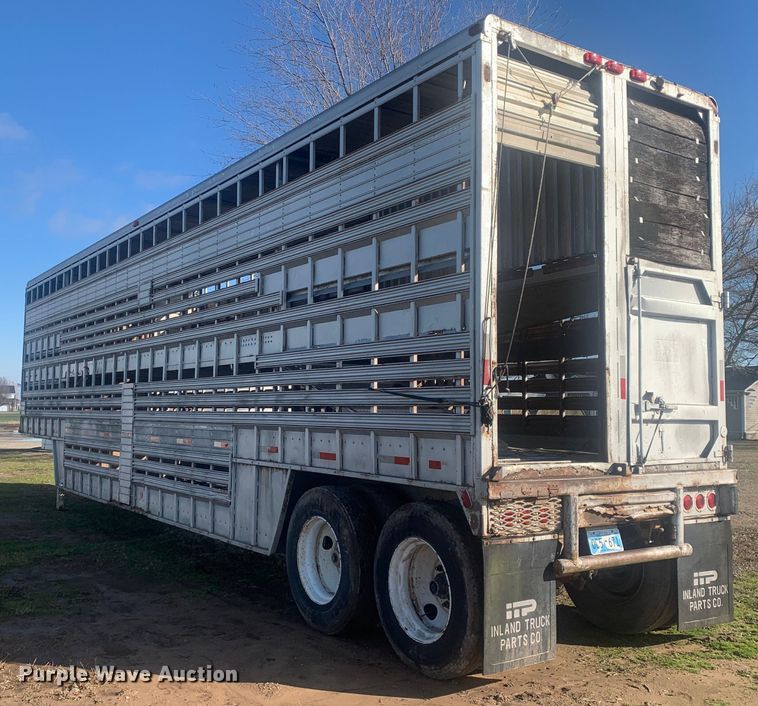image for item MM9708 1972 Wilson Cattle Hauler  livestock trailer