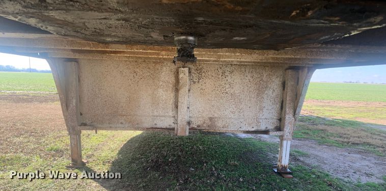 image for item MM9708 1972 Wilson Cattle Hauler  livestock trailer