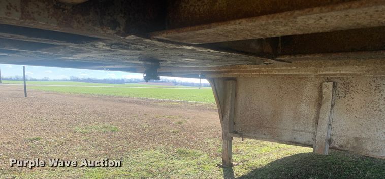 image for item MM9708 1972 Wilson Cattle Hauler  livestock trailer