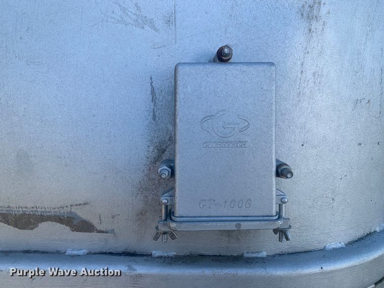 image for item MM9708 1972 Wilson Cattle Hauler  livestock trailer