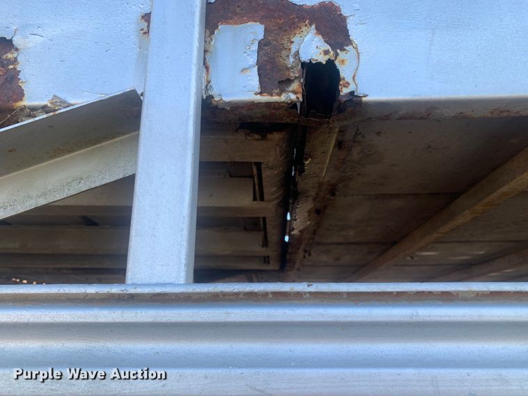 image for item MM9708 1972 Wilson Cattle Hauler  livestock trailer