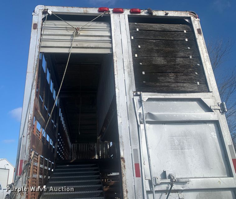image for item MM9708 1972 Wilson Cattle Hauler  livestock trailer