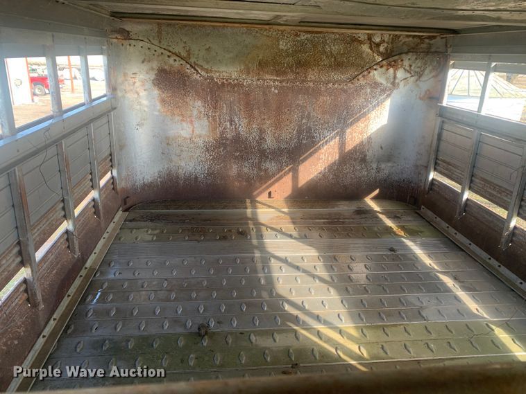 image for item MM9708 1972 Wilson Cattle Hauler  livestock trailer