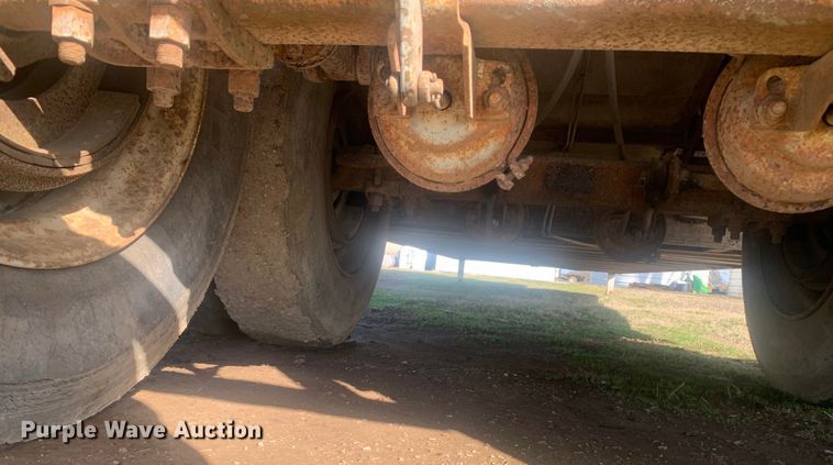 image for item MM9708 1972 Wilson Cattle Hauler  livestock trailer