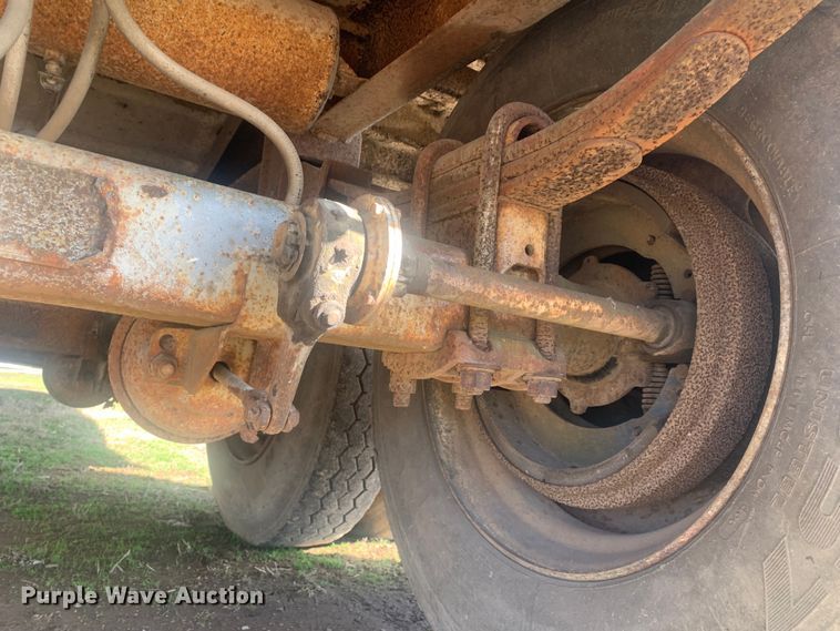 image for item MM9708 1972 Wilson Cattle Hauler  livestock trailer