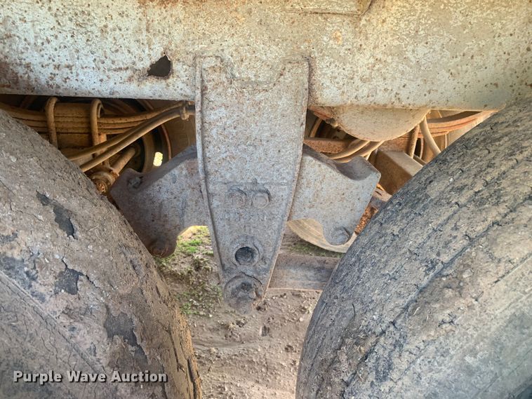 image for item MM9708 1972 Wilson Cattle Hauler  livestock trailer