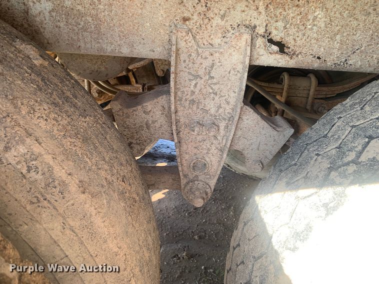 image for item MM9708 1972 Wilson Cattle Hauler  livestock trailer