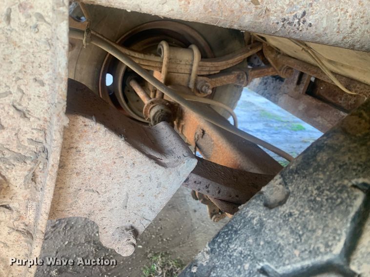 image for item MM9708 1972 Wilson Cattle Hauler  livestock trailer