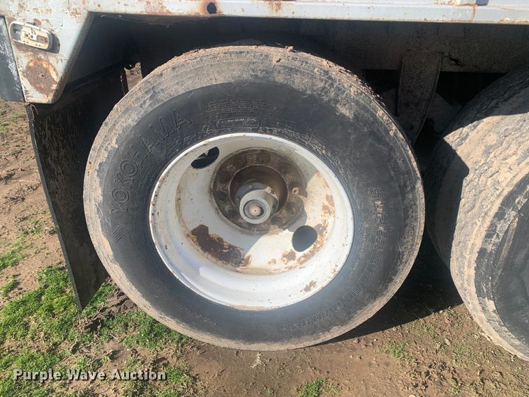 image for item MM9708 1972 Wilson Cattle Hauler  livestock trailer