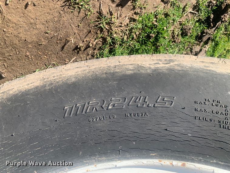 image for item MM9708 1972 Wilson Cattle Hauler  livestock trailer