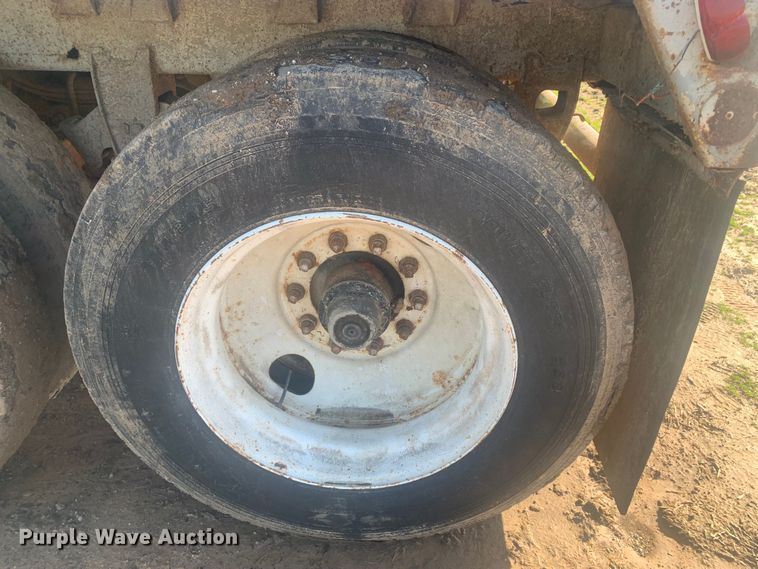 image for item MM9708 1972 Wilson Cattle Hauler  livestock trailer