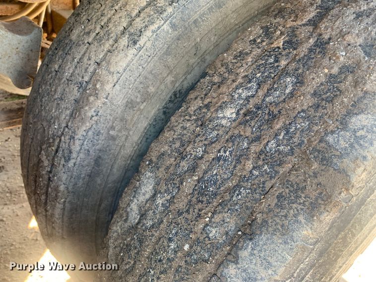 image for item MM9708 1972 Wilson Cattle Hauler  livestock trailer