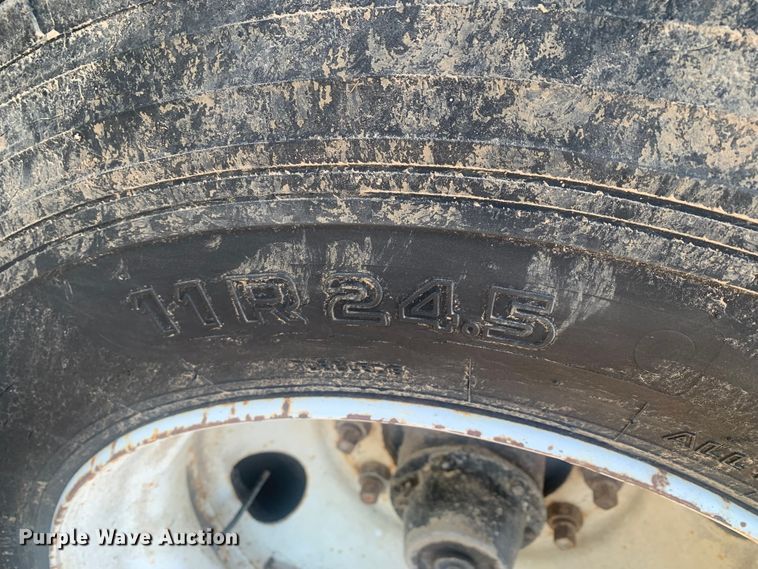 image for item MM9708 1972 Wilson Cattle Hauler  livestock trailer