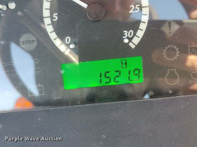 image for item MN9018 2016 John Deere 5055E  tractor