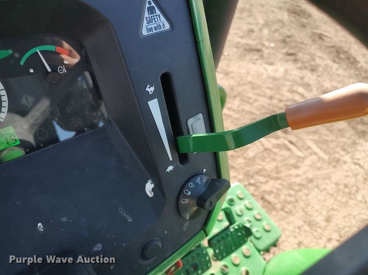 image for item MN9018 2016 John Deere 5055E  tractor