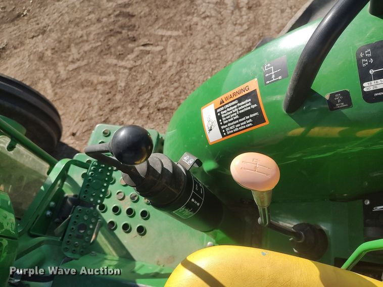 image for item MN9018 2016 John Deere 5055E  tractor