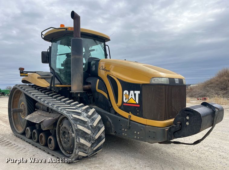image for item MW9453 2006 Caterpillar Challenger MT865B tractor
