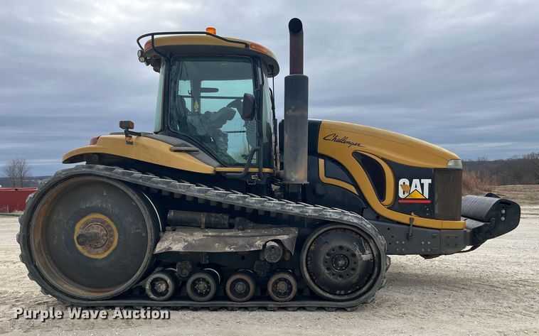 image for item MW9453 2006 Caterpillar Challenger MT865B tractor
