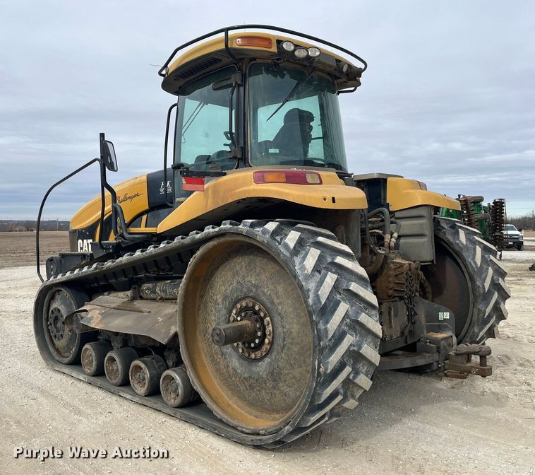 image for item MW9453 2006 Caterpillar Challenger MT865B tractor