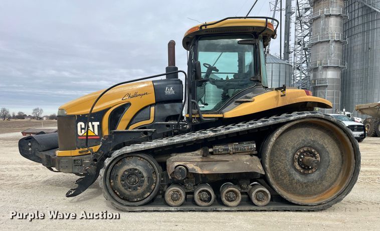 image for item MW9453 2006 Caterpillar Challenger MT865B tractor