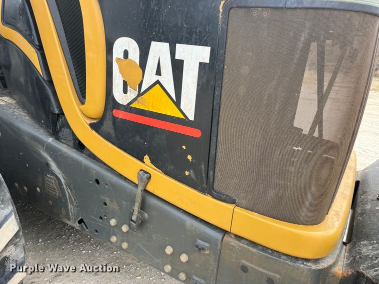 image for item MW9453 2006 Caterpillar Challenger MT865B tractor