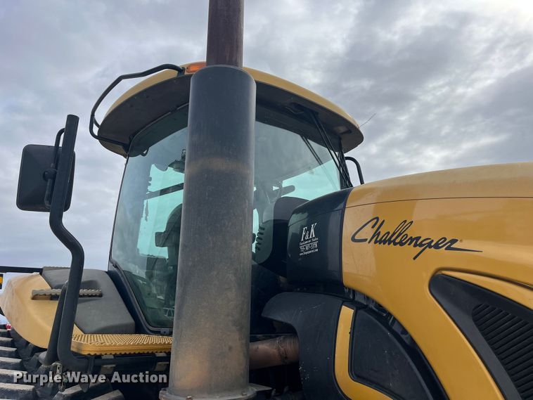 image for item MW9453 2006 Caterpillar Challenger MT865B tractor