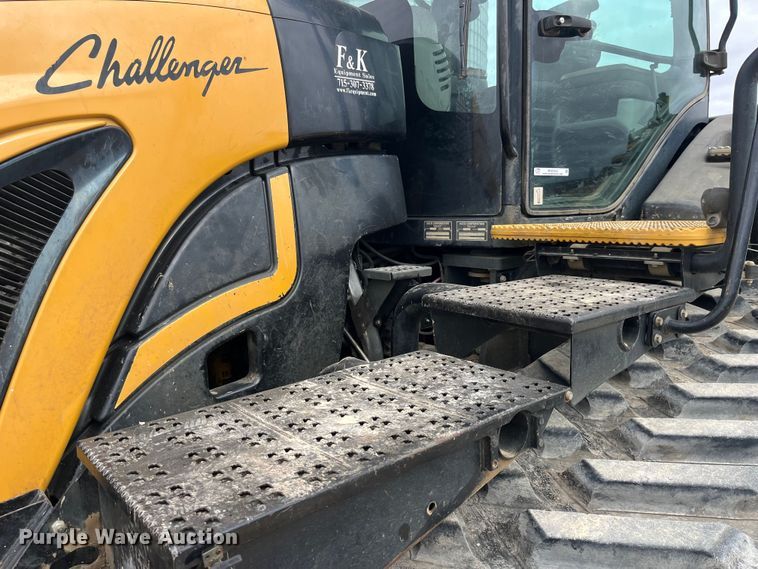 image for item MW9453 2006 Caterpillar Challenger MT865B tractor