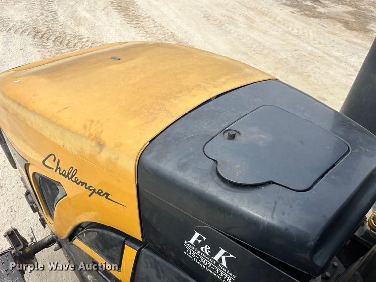 image for item MW9453 2006 Caterpillar Challenger MT865B tractor