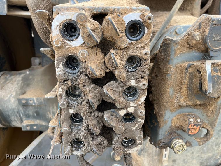 image for item MW9453 2006 Caterpillar Challenger MT865B tractor