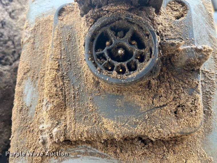 image for item MW9453 2006 Caterpillar Challenger MT865B tractor