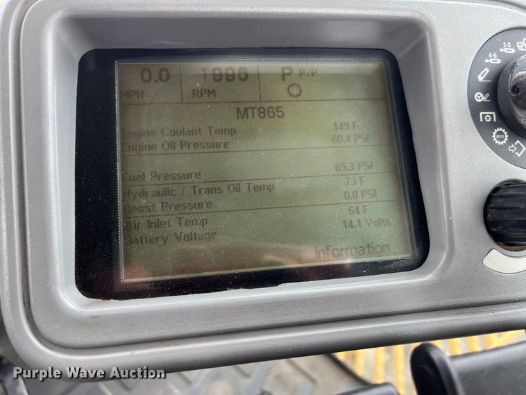 image for item MW9453 2006 Caterpillar Challenger MT865B tractor