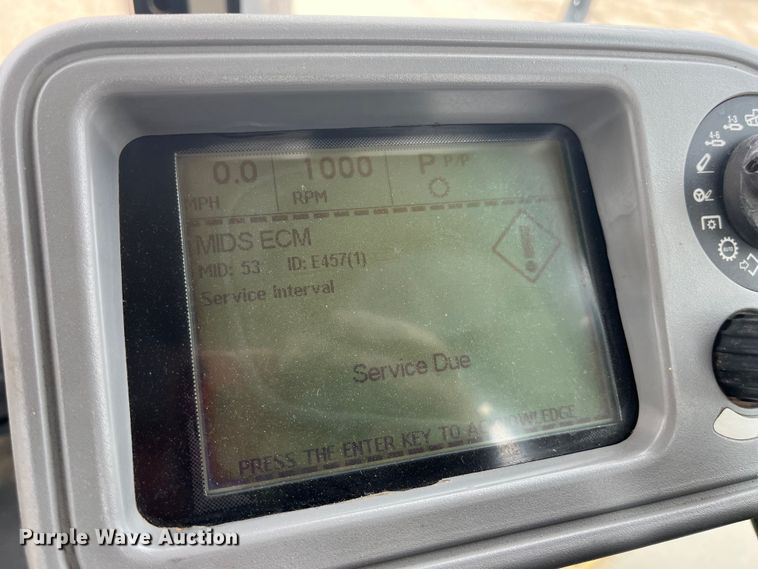 image for item MW9453 2006 Caterpillar Challenger MT865B tractor