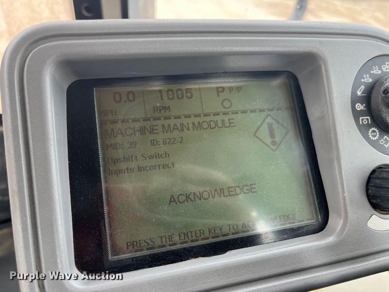 image for item MW9453 2006 Caterpillar Challenger MT865B tractor