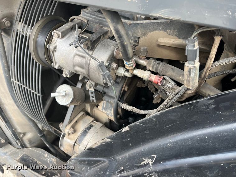 image for item MW9453 2006 Caterpillar Challenger MT865B tractor