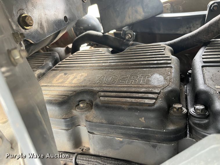 image for item MW9453 2006 Caterpillar Challenger MT865B tractor