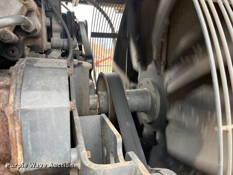 image for item MW9453 2006 Caterpillar Challenger MT865B tractor