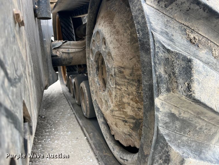 image for item MW9453 2006 Caterpillar Challenger MT865B tractor