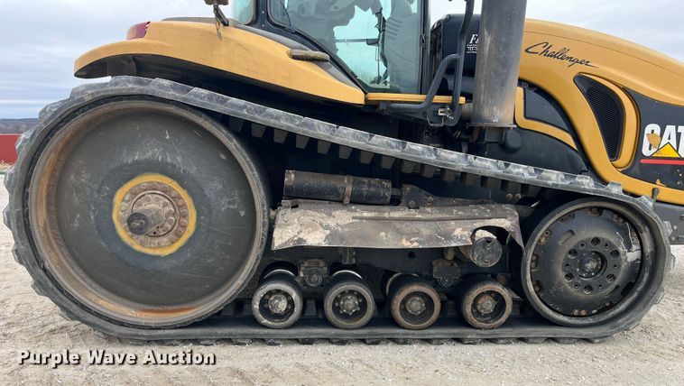 image for item MW9453 2006 Caterpillar Challenger MT865B tractor