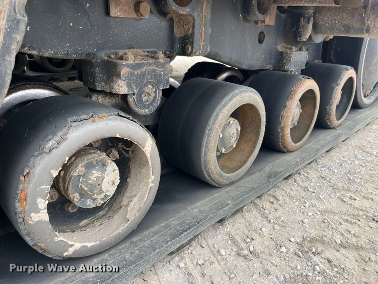 image for item MW9453 2006 Caterpillar Challenger MT865B tractor