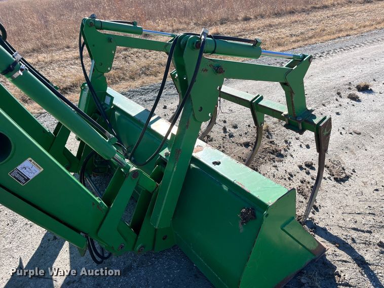 image for item MW9491 1993 John Deere 7800  MFWD tractor