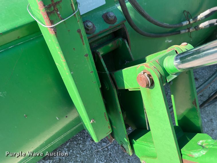 image for item MW9491 1993 John Deere 7800  MFWD tractor