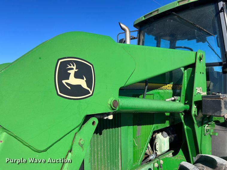 image for item MW9491 1993 John Deere 7800  MFWD tractor