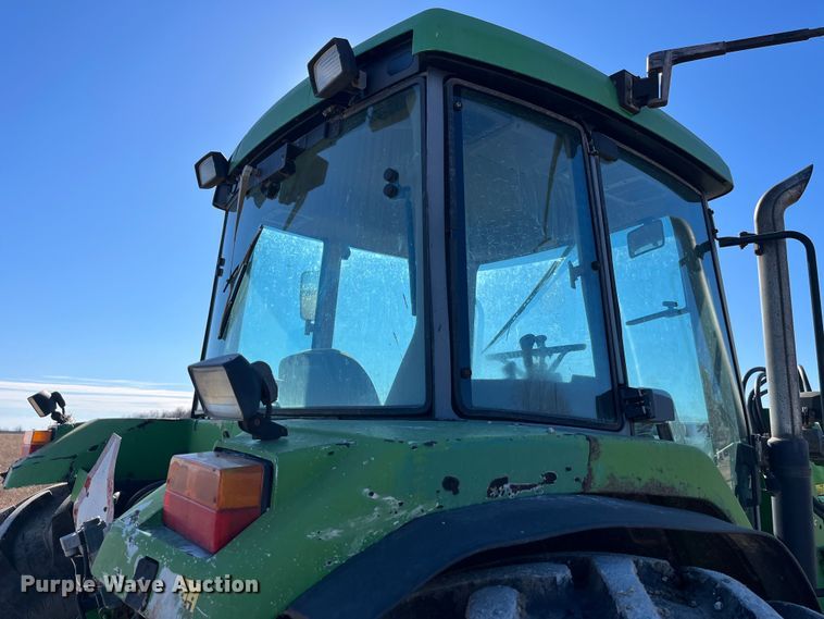 image for item MW9491 1993 John Deere 7800  MFWD tractor