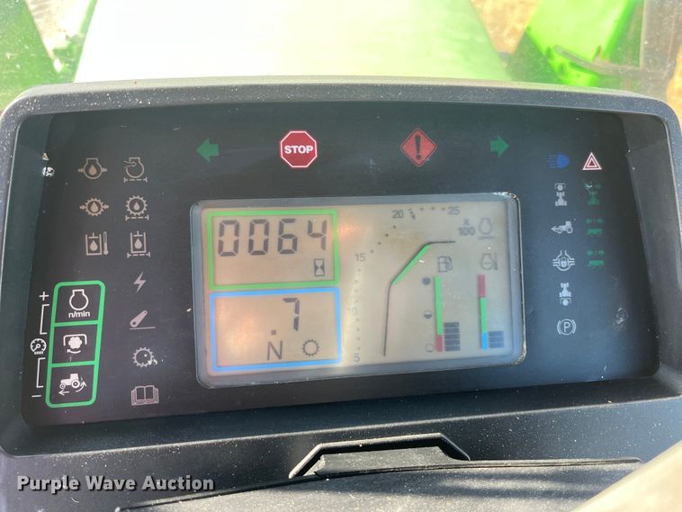 image for item MW9491 1993 John Deere 7800  MFWD tractor