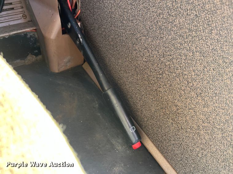 image for item MW9491 1993 John Deere 7800  MFWD tractor